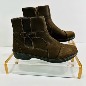 🩷 BELLA EASTLAND WOMENS SIZE 7.5 LEATHER ANKLE BOOTS GREAT CONDITION SIDE ZIP